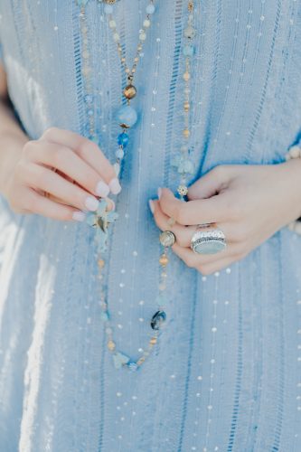Marie K Robe Sundress Collier Bague Hypnochic Chapelet Barbara Haug