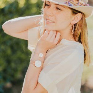 Marie K Chapeau Hypnochic Montre Cluse Bracelet Boucles d oreilles Bronzallure