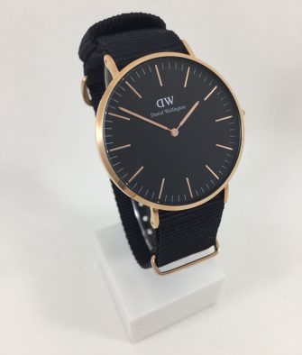 Montre Daniel Wellington Classic Black Cornwall