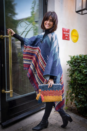 Marie K Poncho et pochette Wild by Amenapih