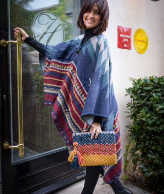 Marie K Poncho et pochette Wild by Amenapih